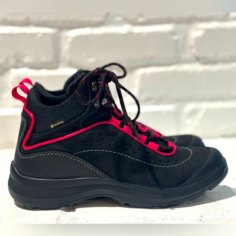 Hotter Crest GTX-STD Hiking Boots, arch support, Gore-Tex, Women’s size 7